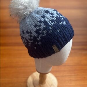 Handknit Merino Wool Beanie: Two-Tone Blue Ombre Hat with Faux Fur Pom